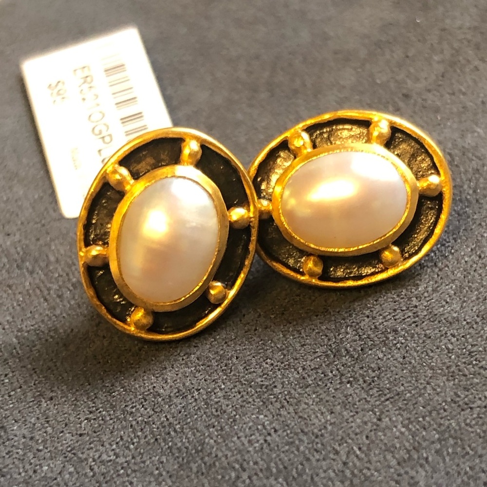 Julie Vos Caspian Stud Pearl Earrings